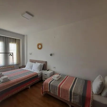 Adil Nocleg ze śniadaniem 4*