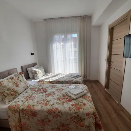 Nocleg ze śniadaniem Adil 4*