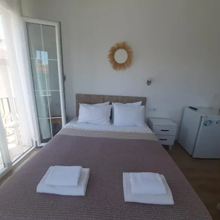 住宿加早餐酒店 爱迪尔畔斯永旅馆 Çeşme