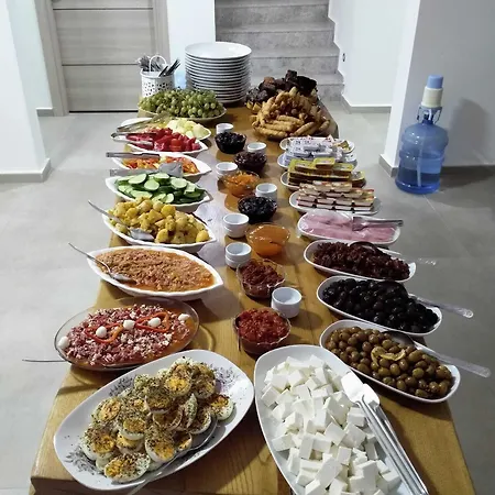 爱迪尔畔斯永旅馆 住宿加早餐酒店 Çeşme