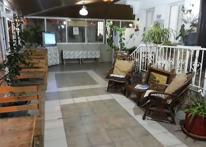 Adil Panzió Çeşme