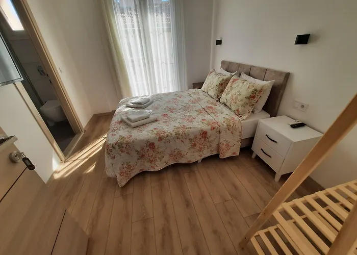 Adil Panzió Çeşme